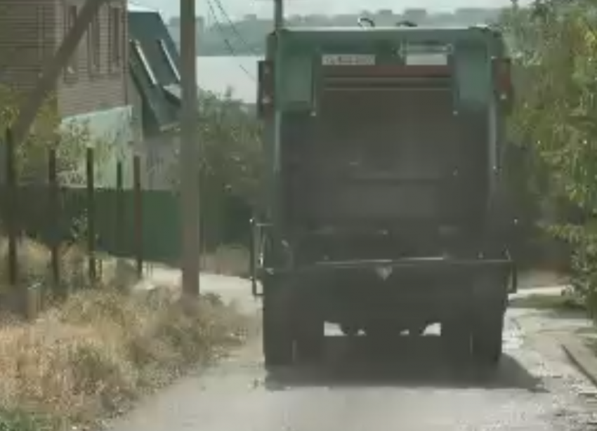 Мусоровоз оставил жителей без воды: пробки и столкновения в Новороссийске