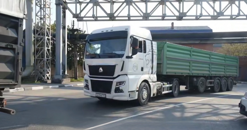 «Борьба» с большегрузами в Новороссийске: глава доложил об успехах 