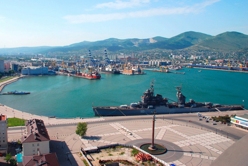 "Сиял, шумел и розгами венчался» - коротко о погоде в Новороссийске в День лицеиста 