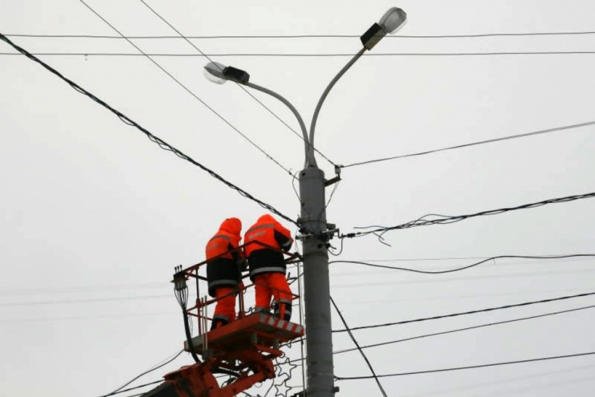 Четыре района Новороссийска будут в течение дня без света