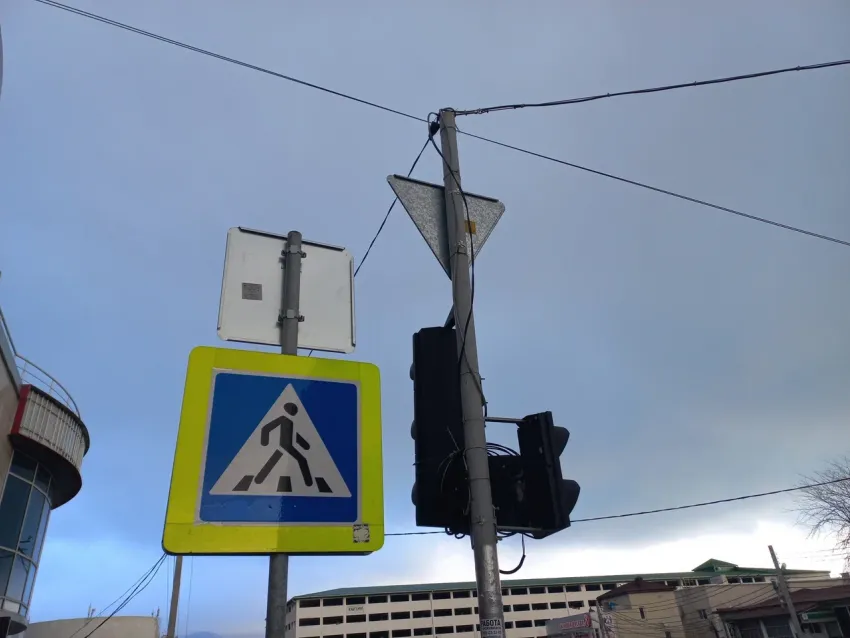 «Не ставьте машины на пешеходный переход!» - крик души жительницы Новороссийска 