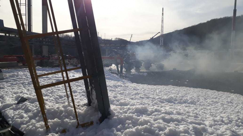 Трое в тяжелом состоянии: подробности пожара на нефтебазе в Новороссийске