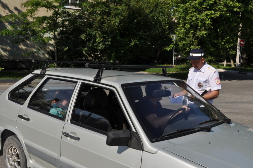 Профилактическая беседа проведена с новороссийскими водителями