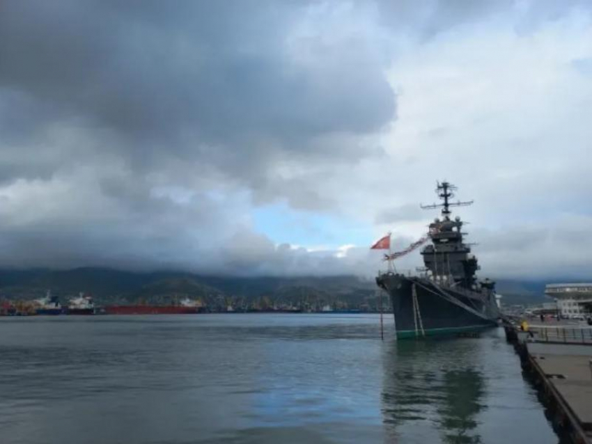 Ночное вторжение БЭК в бухту Новороссийска: что стало известно 