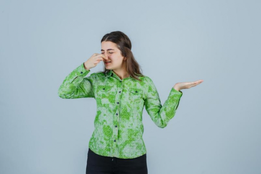 Жители города пожаловались: страшная вонь заполонила Новороссийск