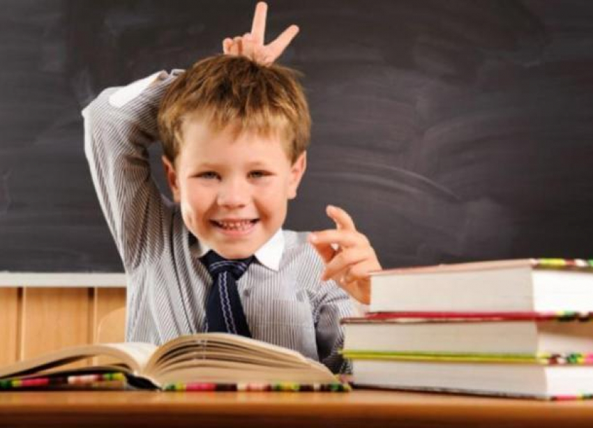 День знаний пройдет в Новороссийске без знаний и дождя, но с «ветерком»