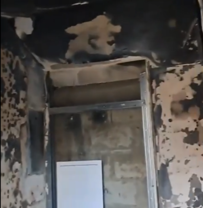 Чуть не сжег соседей: в Новороссийске поджигателя покрышек разыскивает полиция