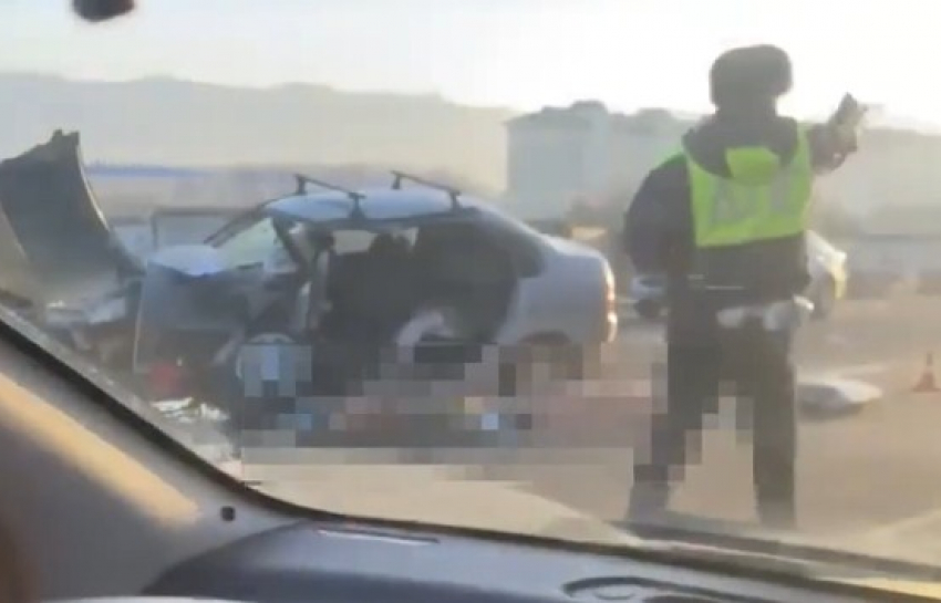 Выезд на «встречку", смерть и травмы: видео с места трагедии на ул. Видова в Новороссийске