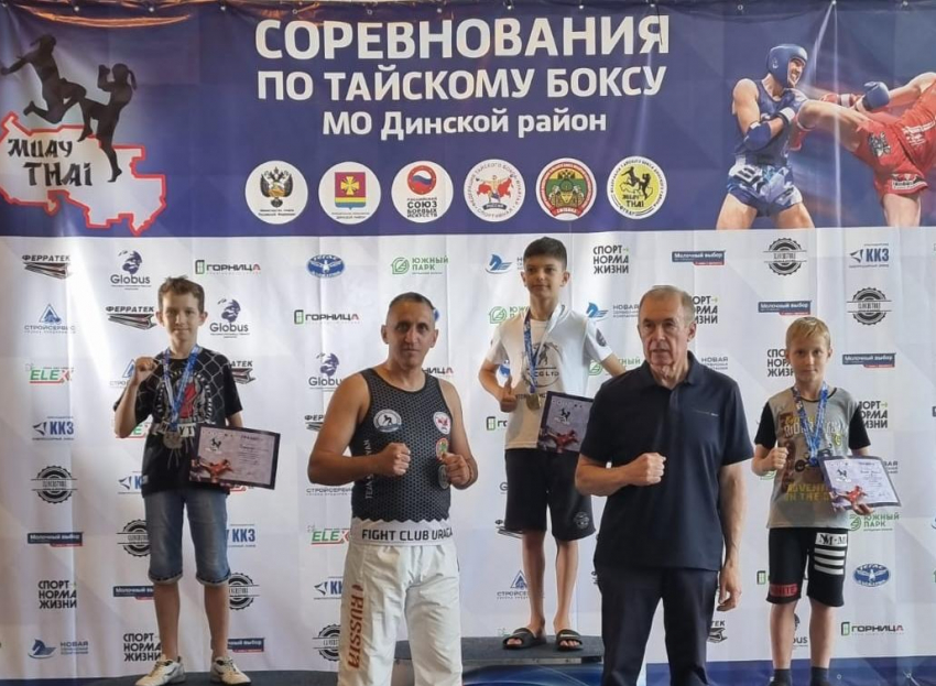 Каждый турнир с медалями: тайбоксеры из Новороссийска выступили на очередных соревнованиях