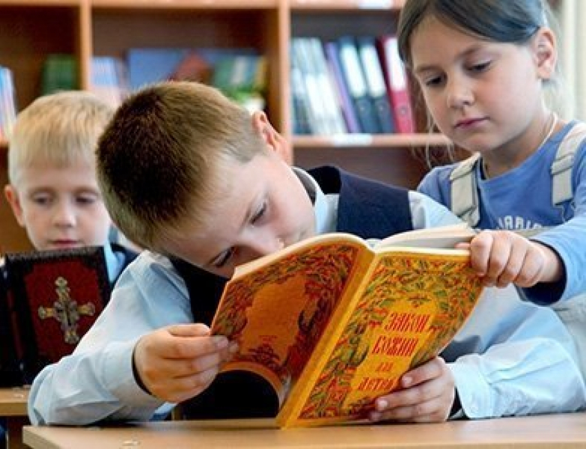 Новороссийским школьникам, возможно, придется изучать церковнославянский язык