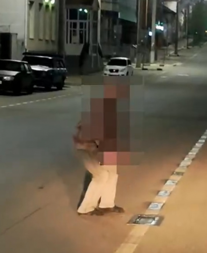 Ночной художник с баллончиком портил разметку в Новороссийске 