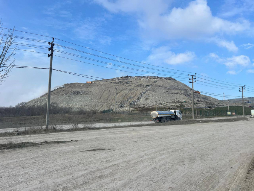 Обстановка на Щелбе в выходные: площадь пожара медленно, но верно сокращается 