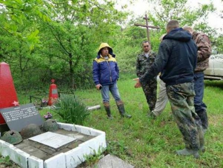 Новороссийцы покорили нехоженные тропы к лесным памятникам ВОв 