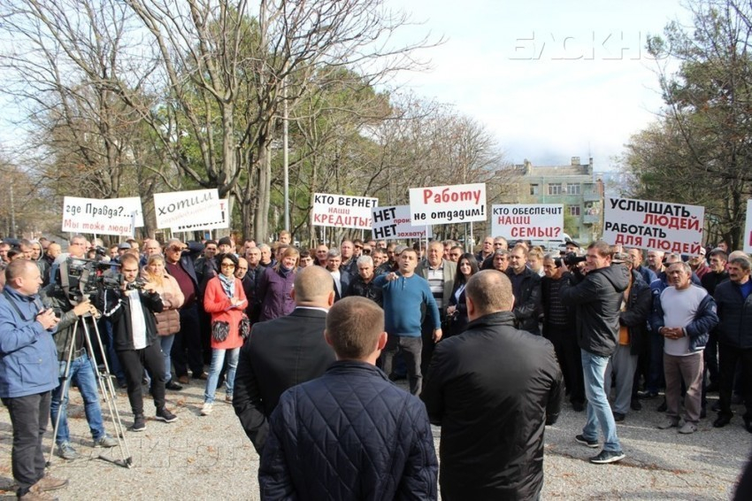 Митинг новороссийских перевозчиков. Быть или не быть?