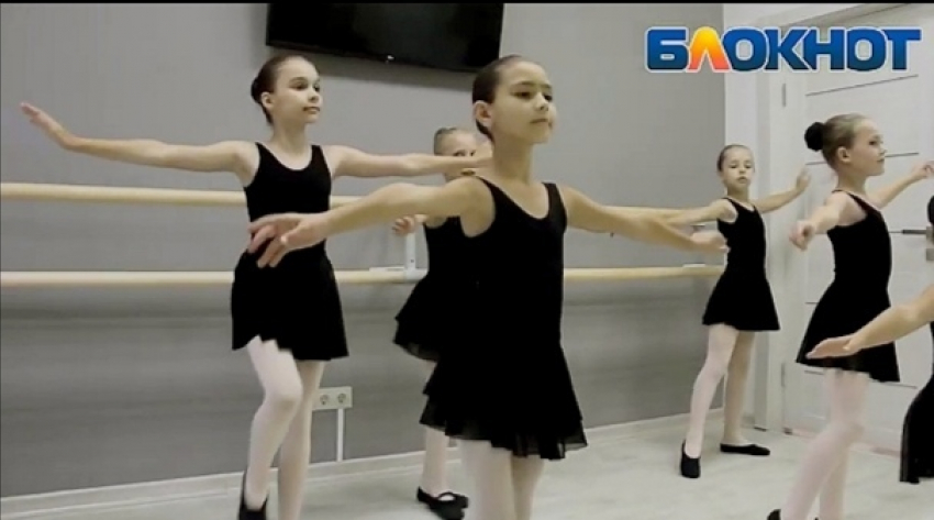 Школа балета Юлии Запашной готовит балерин к первой постановке