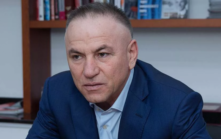 Не ваше дело: процесс об изъятии активов экс-депутата Исаева проходит за закрытыми дверями