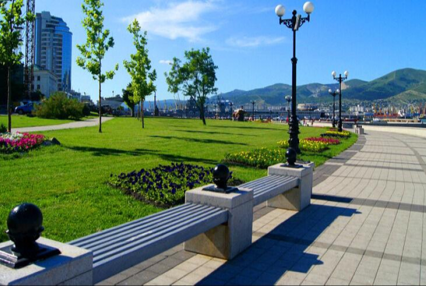 Коротко о понедельнике в Новороссийске: тепло, как летом