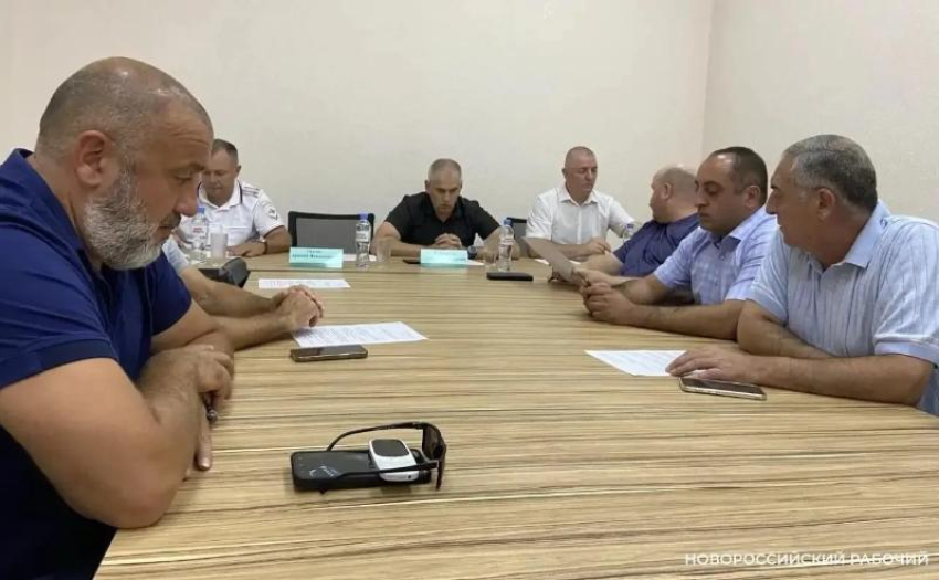 Водителей новороссийских автобусов наказали за поведение с пассажирами