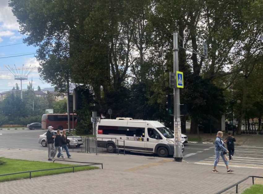 Новороссийцев мариновали в 15-ти автобусах