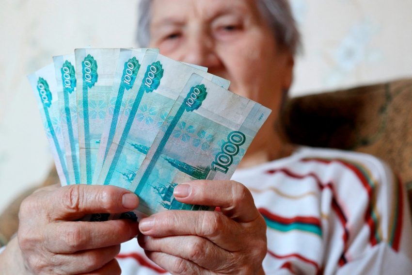 Часть новороссийских пенсионеров и инвалидов получит «двойную» пенсию