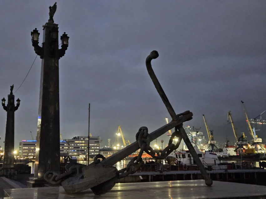 Гороскоп от «Блокнота": Раки  - будьте поспокойнее, а Овнов посетят гениальные идеи