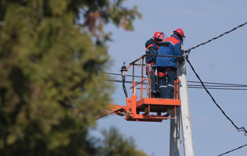 6700 новых потребителей подключено к электросетям на юго-западе края