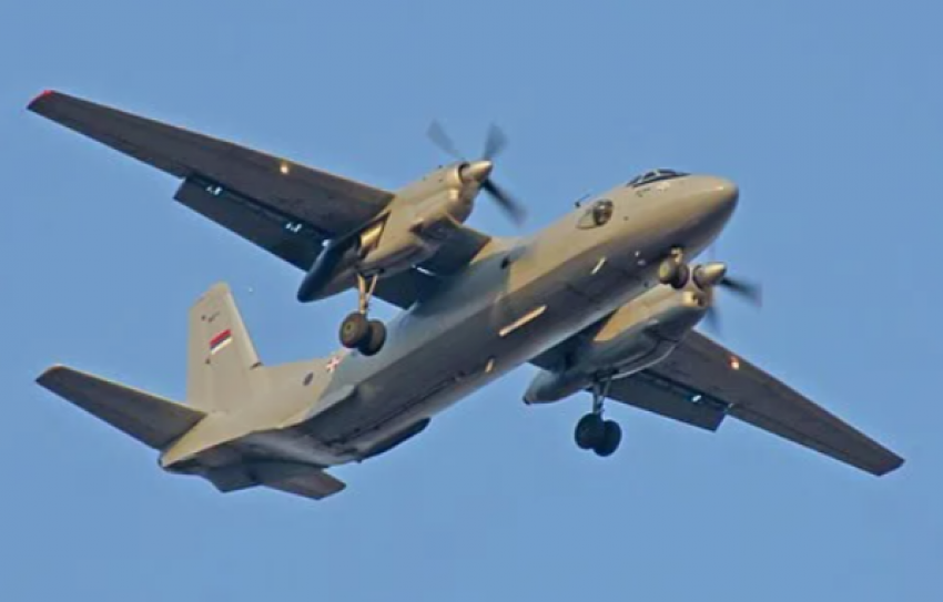 Военный самолет разбился в Крыму, весь экипаж погиб