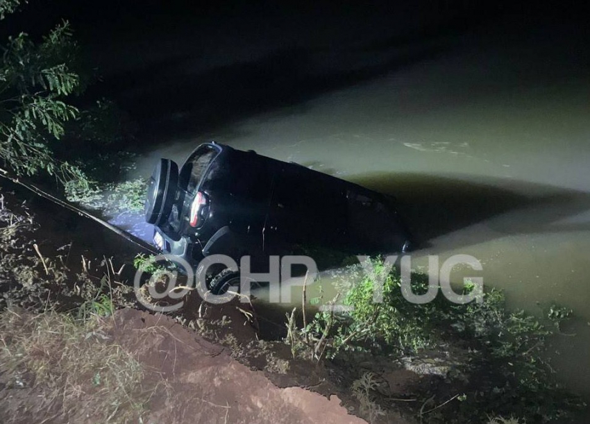 Авто утонуло, мужчина погиб: недалеко от Новороссийска внедорожник съехал в реку