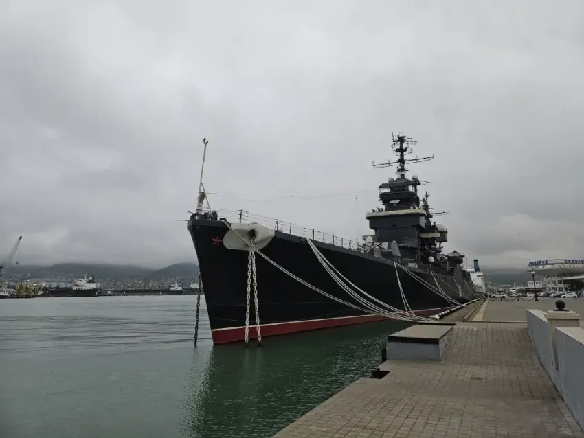 В День памяти и скорби с борта крейсера «Михаил Кутузов» в Новороссийске прозвучит орудийный залп