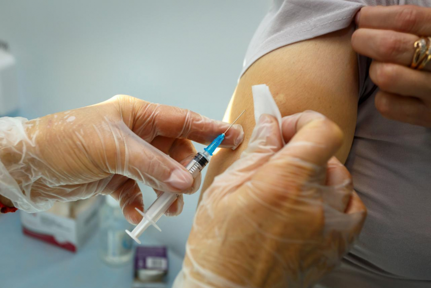 Совместима ли прививка от «короны» и от гриппа: мнение новороссийских врачей 