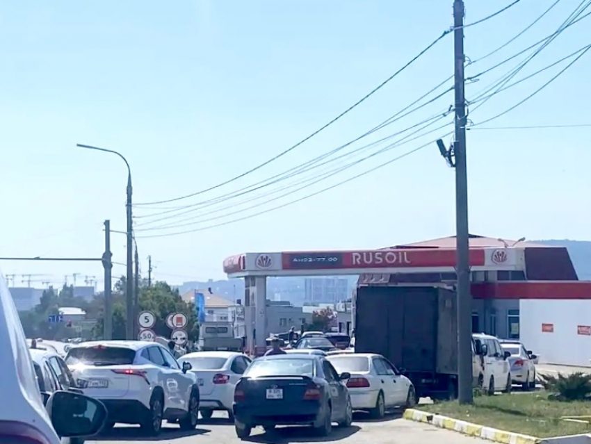Где можно заправиться в Новороссийске 18 августа