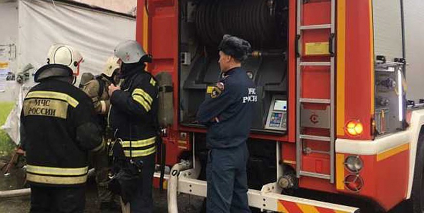 Восьмилетние мальчики спасли от пожара свой подъезд в Геленджике