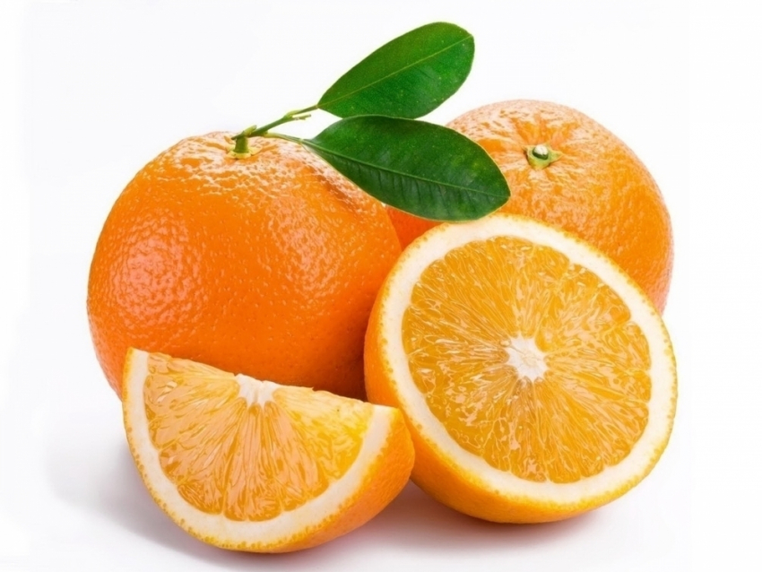 В Новороссийский порт прибыло 25 тонн апельсин с мухами