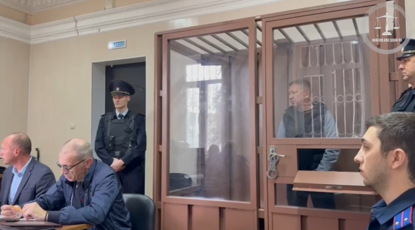 Главу Крымского района отправили под стражу