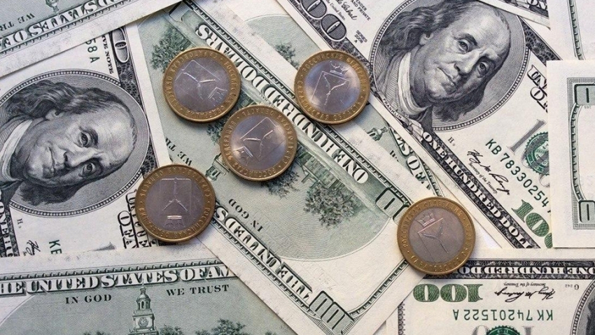 Скоро новороссийцы смогут купить доллары и евро 