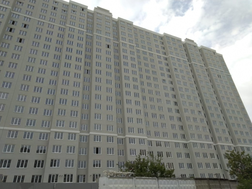 Узбекская стена и гетто: в Новороссийске вырос очередной архитектурный «шедевр»