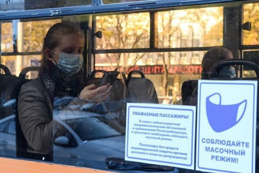 Новороссийцев продолжают штрафовать за отсутствие масок