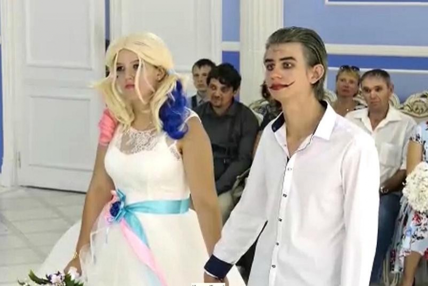 Такого ЗАГС еще не видел: «Джокер» и «Харли Квинн» сыграли свадьбу в Новороссийске