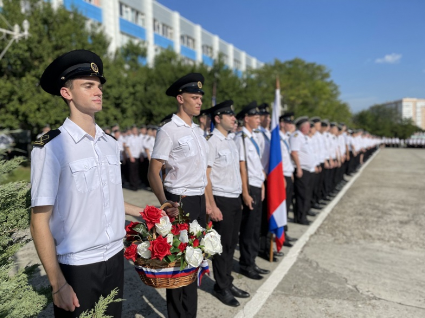 День знаний в Ушаковке сегодня встретили более 1600 новобранцев!