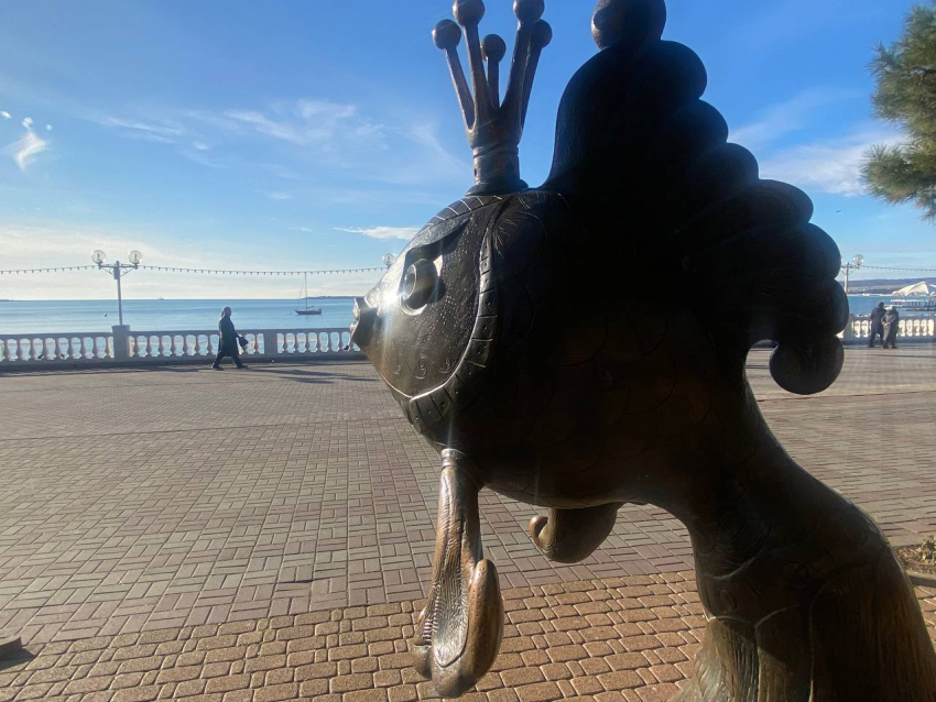 Гороскоп от Блокнота: Рыбам следует избегать самокритики, а Тельцам – проявить свои чувства 