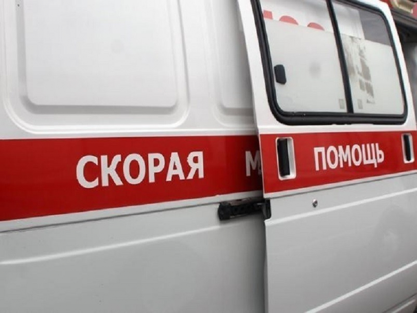 Жительница Новороссийска переходила дорогу и попала в больницу