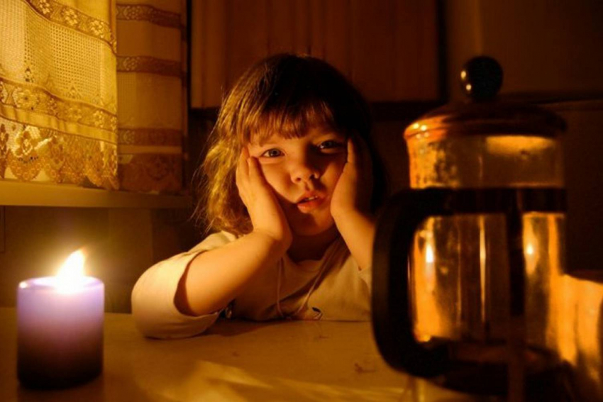Почти сутки без электричества, тепла и воды: когда дадут свет в Южном районе