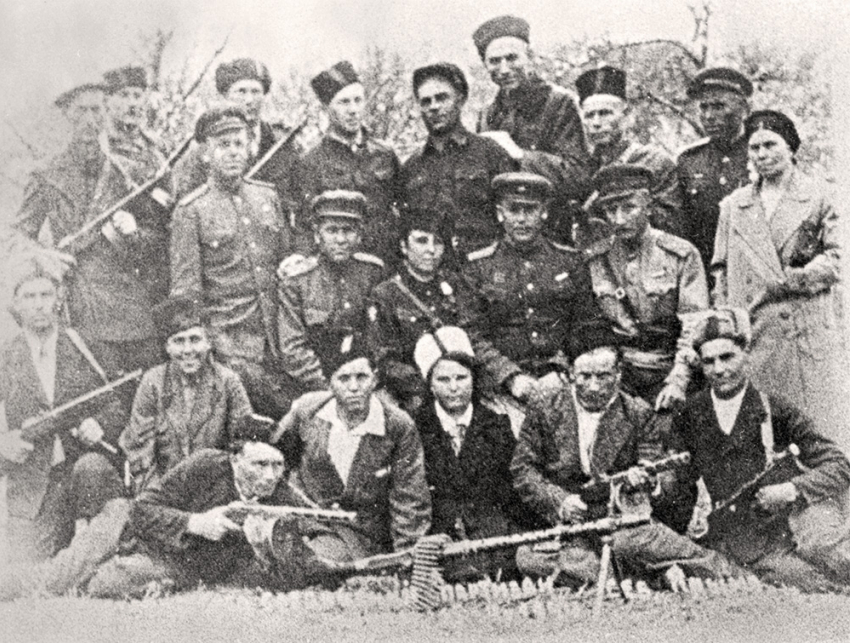 Новороссийск 75 лет назад: партизаны идут в немецкий штаб