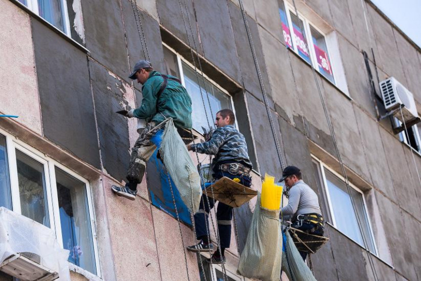 Капитальный ремонт домов пообещали власти Новороссийска 