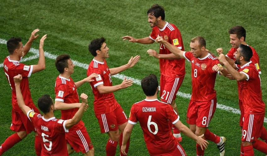 «Надо втащить сонным футболистам»: эксперты из Новороссийска о сегодняшней игре