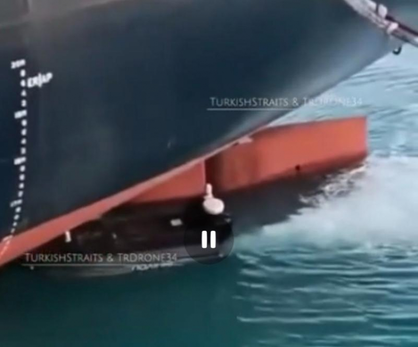 Украинские дроны атаковали три танкера в Черном море