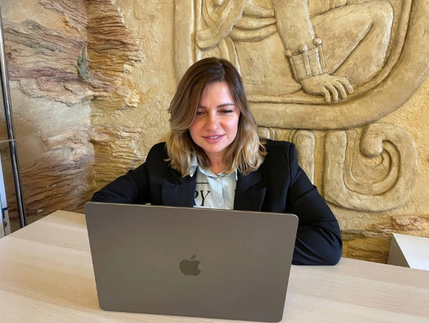 Яндекс превратит Телемост в универсальный инструмент для общения — с видеозвонками, чатами и искусственным интеллектом