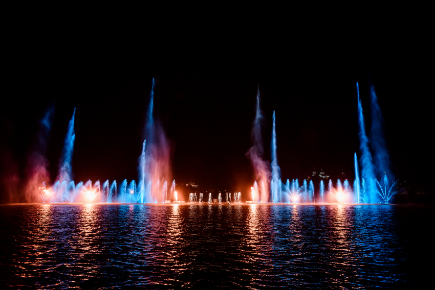 Шоу фонтанов на озере порадует жителей и гостей Абрау-Дюрсо новой программой