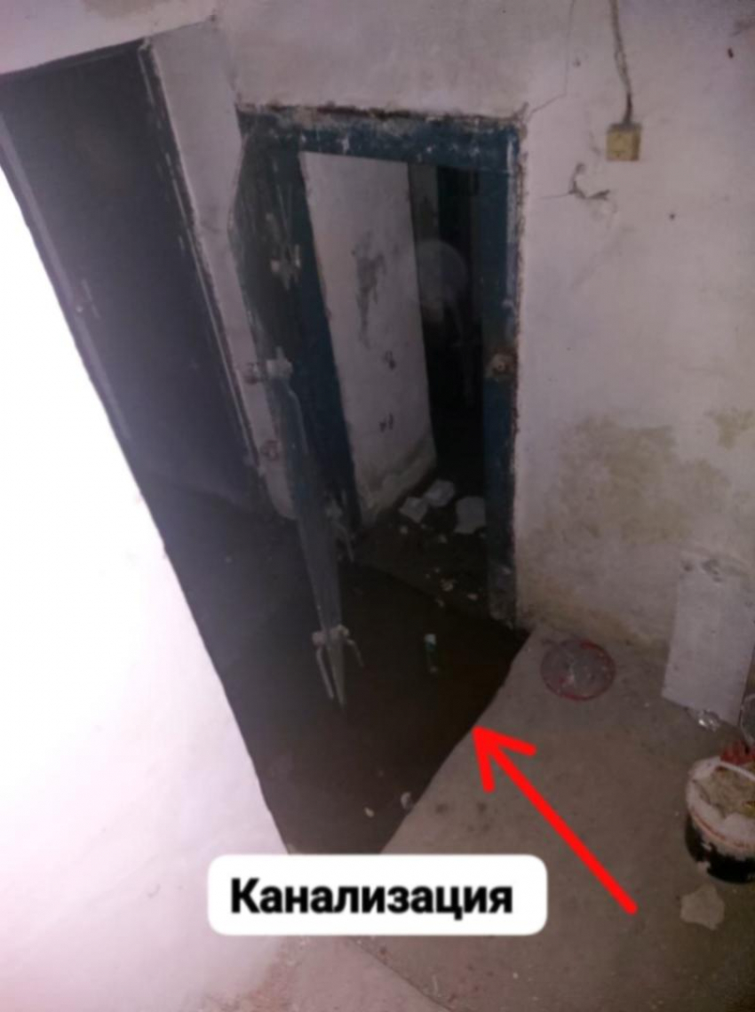 Новороссийцам спрятаться негде: бомбоубежище затопило фекалиями