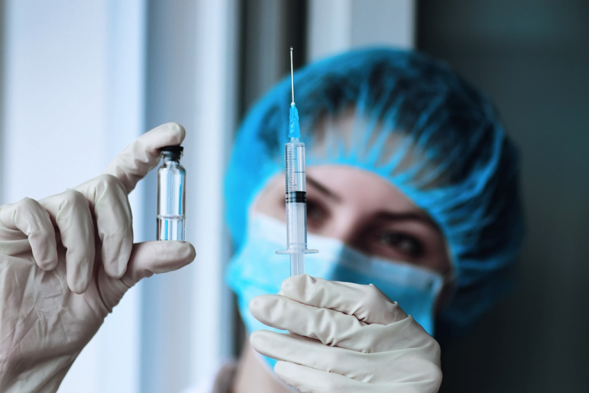 Прививку от COVID-19 сделали более 150 тысяч россиян 